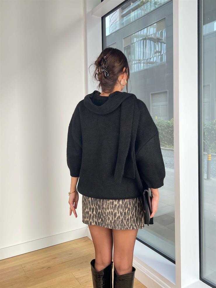 Balon Kol Boyundan Atkı Detaylı Neilas Siyah Kadın Triko Kazak 25K350