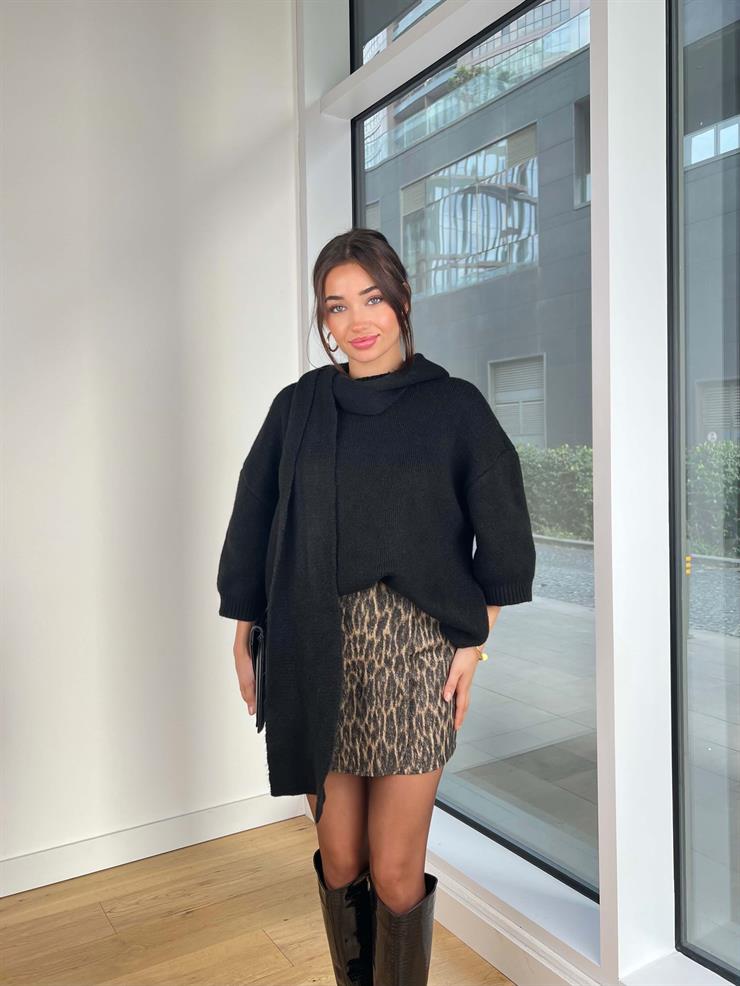 Balon Kol Boyundan Atkı Detaylı Neilas Siyah Kadın Triko Kazak 25K350