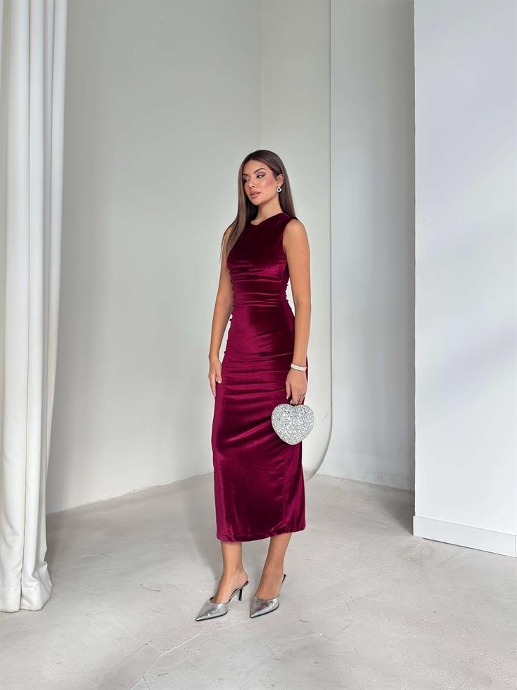 Drape Detaylı Arkası Yırtmaçlı Nelani Bordo Kadın Kadife Elbise 26K260