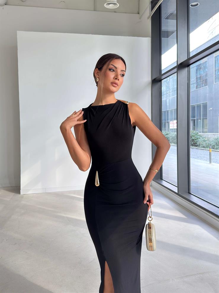 Aksesuarlı Yanı Yırtmaçlı Drape Detaylı Nelmare Siyah Kadın Elbise 26K185