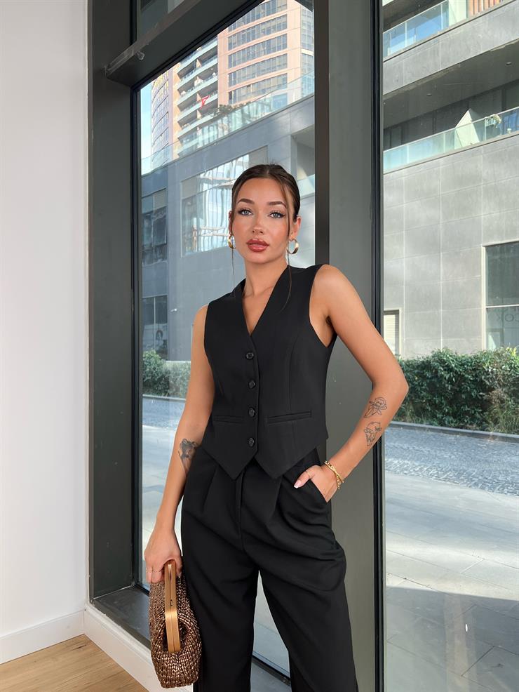 Önü Düğme Kapamalı Yelek Yüksek Bel Pens Detaylı Bol Paça Pantolon Nepal Kadın Siyah Takım 24k000200