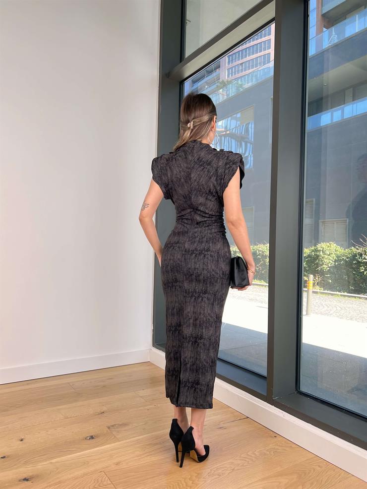 Kolsuz Omuz Vatkalı Drapeli Neston Kadın Siyah Elbise 25Y001