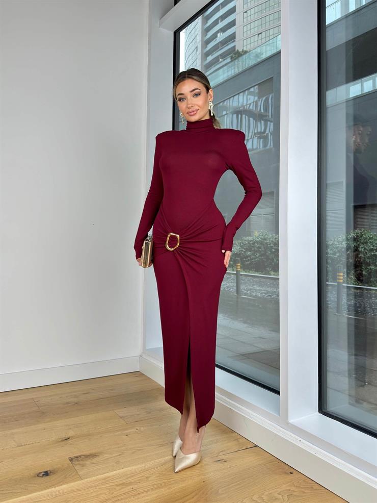 Balıkçı Yaka Omuz Vatkalı Uzun Kol Drapeli Aksesuar Detaylı Niels Bordo Kadın Uzun Elbise 25K103