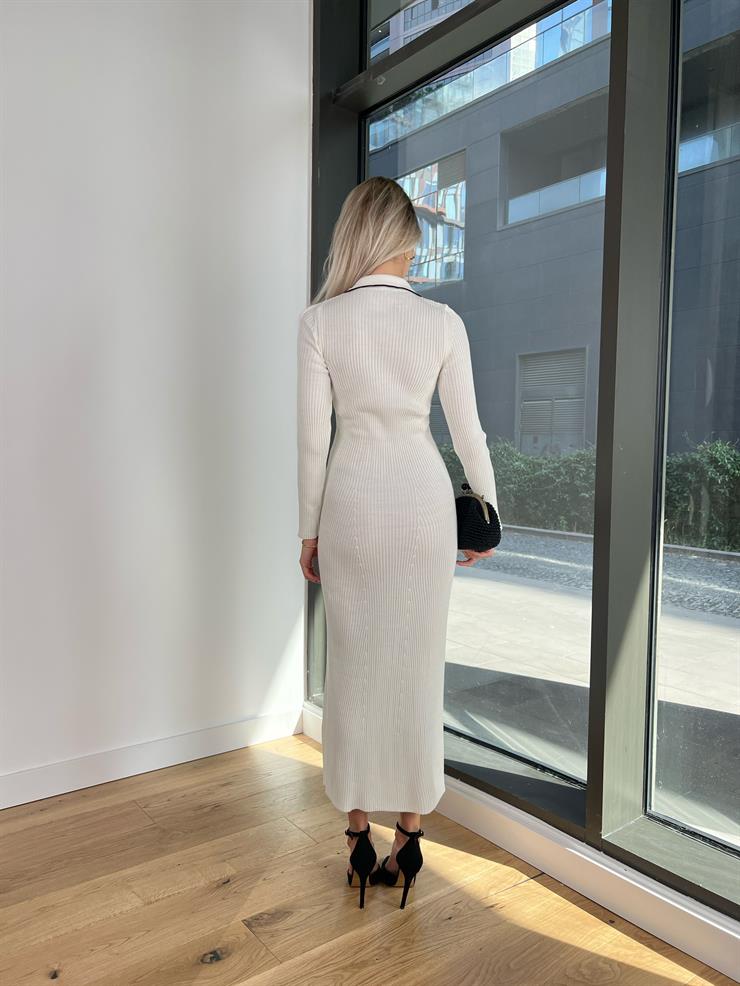 Polo Yaka Önü Çizgili Ve Düğmeli Uzun Kollu Ninnag Kadın Ekru Triko Elbise 24k000146