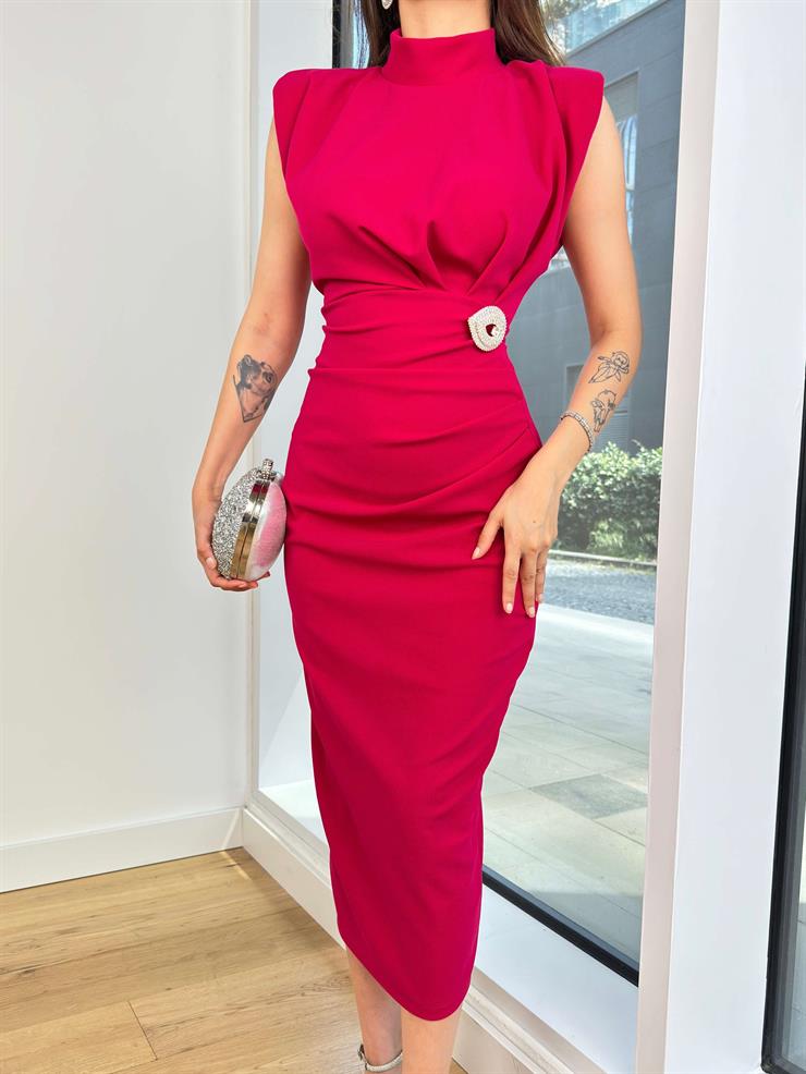 Yarım Boğazlı Drape Detaylı Kolsuz Norbert Kadın Fuşya Beli Tokalı Krep Elbise 24k420