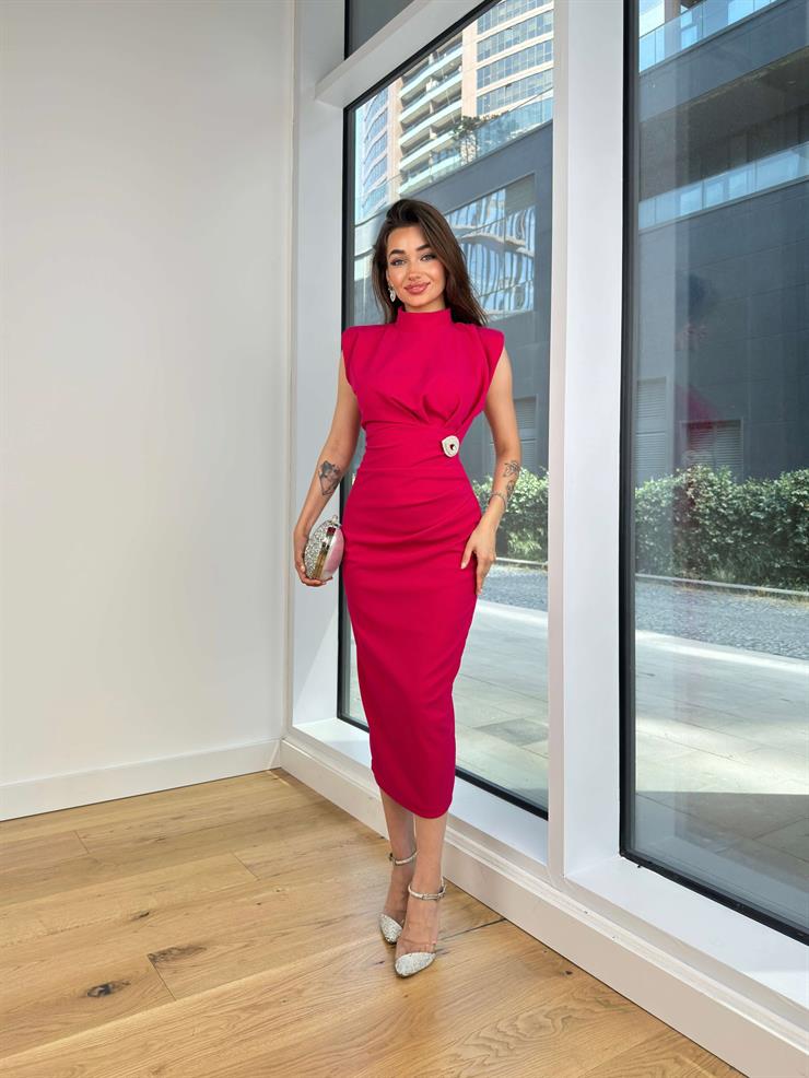 Yarım Boğazlı Drape Detaylı Kolsuz Norbert Kadın Fuşya Beli Tokalı Krep Elbise 24k420