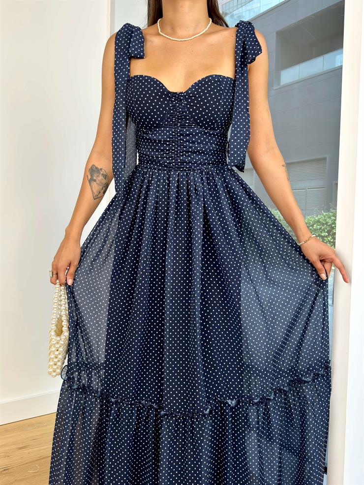 Askısı Bağlama Görünümlü Kalp Yaka Önü Drapeli Noslen Kadın Puantiyeli Lacivert Elbise 24Y788