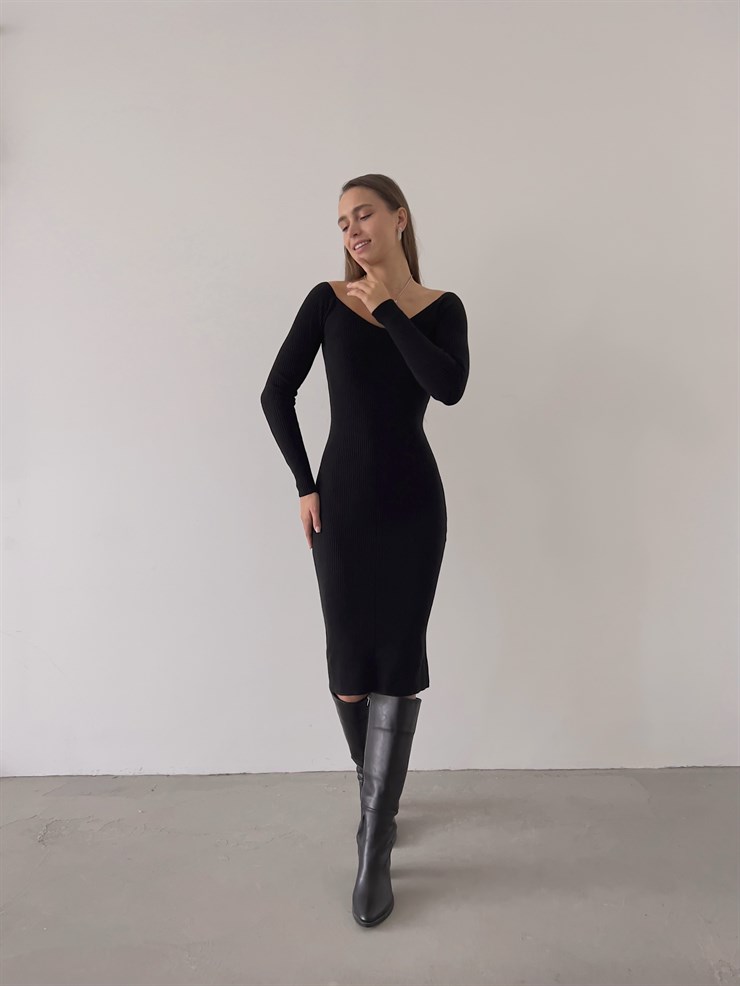 V Yaka Uzun Kol Nübel Kadın Siyah Midi Boy Triko Elbise 23K000222