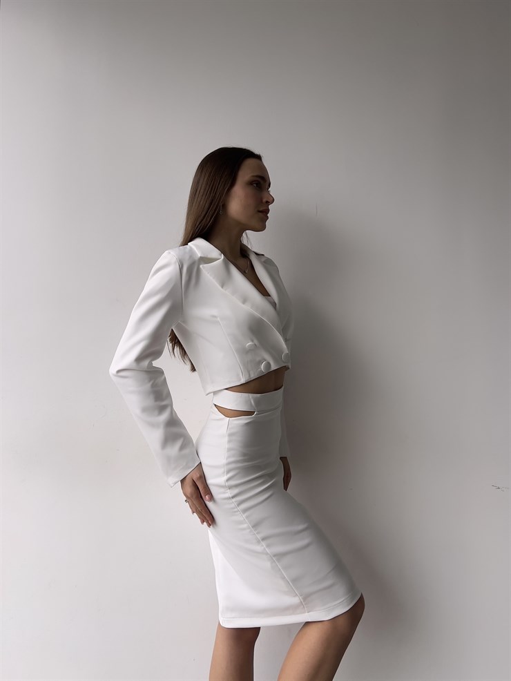 Üst Düğme Kapamalı Yüksek Bel Yan Pencere Detaylı Etek Nyasia Kadın Beyaz İkili Takım 23K000351