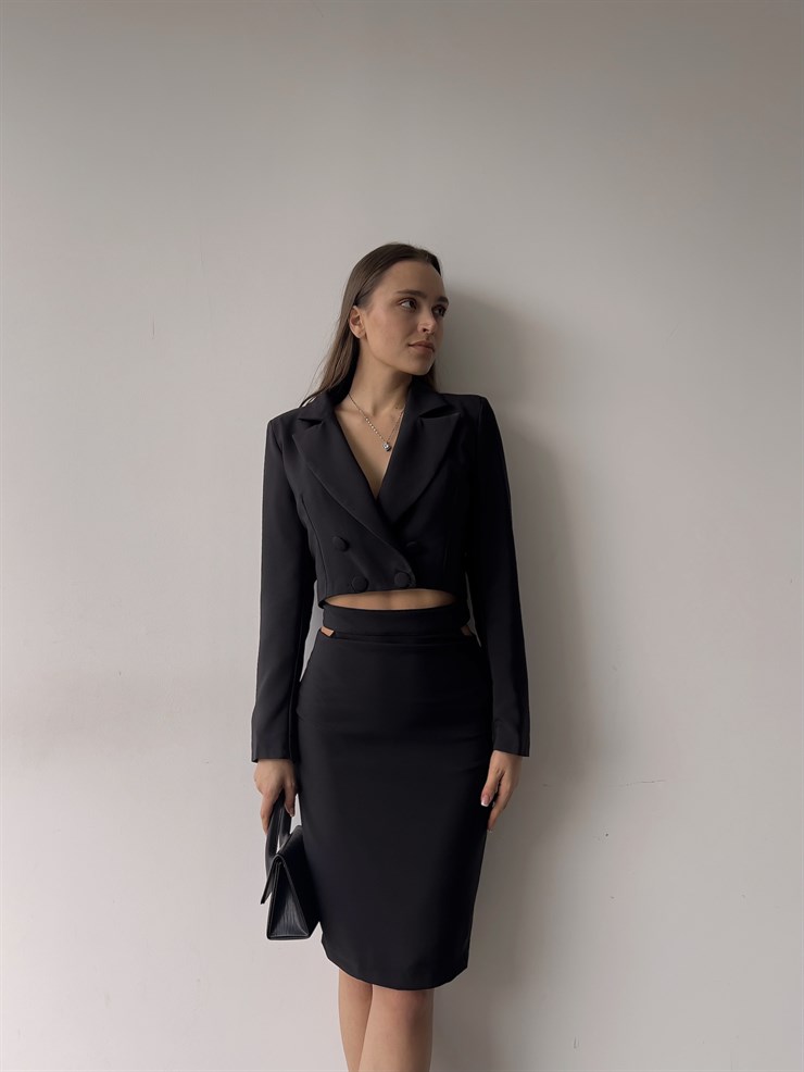 Üst Düğme Kapamalı Yüksek Bel Yan Pencere Detaylı Etek Nyasia Kadın Siyah İkili Takım 23K000351