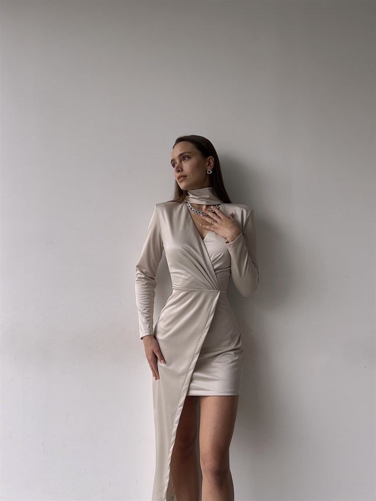 Kruvaze Yaka Asimetrik Kesim Uzun Kol Nyla Kadın Bej Midi Elbise 23K000350