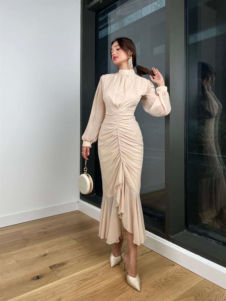 Uzun Kol Önü Büzgü Detaylı Yarım Boğazlı Olenka Kadın Bej Elbise 23Y000620