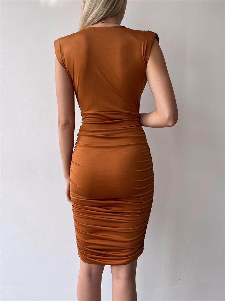 Omzu Vatkalı Drape Detaylı Kadın Tarçın Midi Elbise 21Y000399