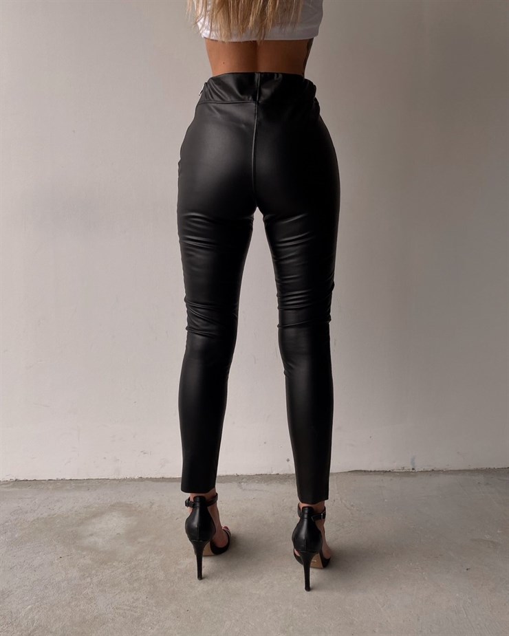 Önden Dikiş Detaylı Yandan Fermuarlı Kadın Siyah Deri Tayt 22K000210