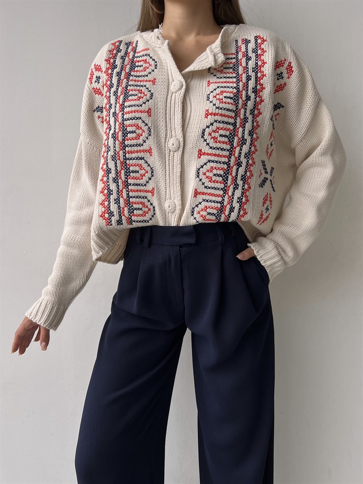 Önden Düğme Kapamalı Etnik Desenli Gisela Kadın Kırmızı Benneton Hırka 23K000158