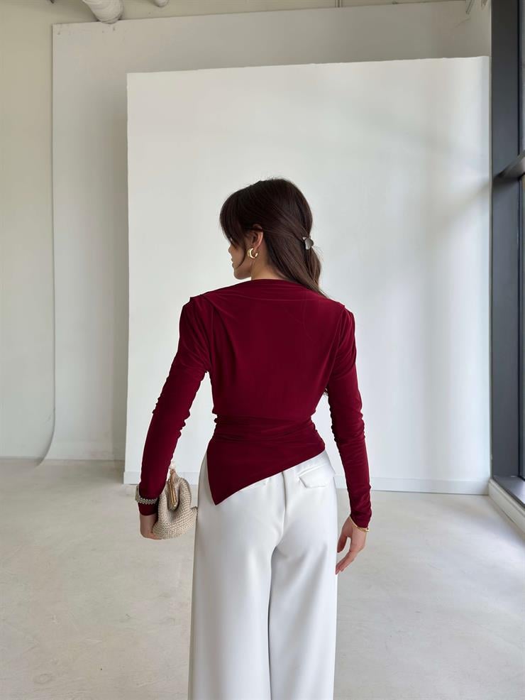 Omzu Vatkalı Asimetrik Kesim Onerle Bordo Kadın Bluz 26K114