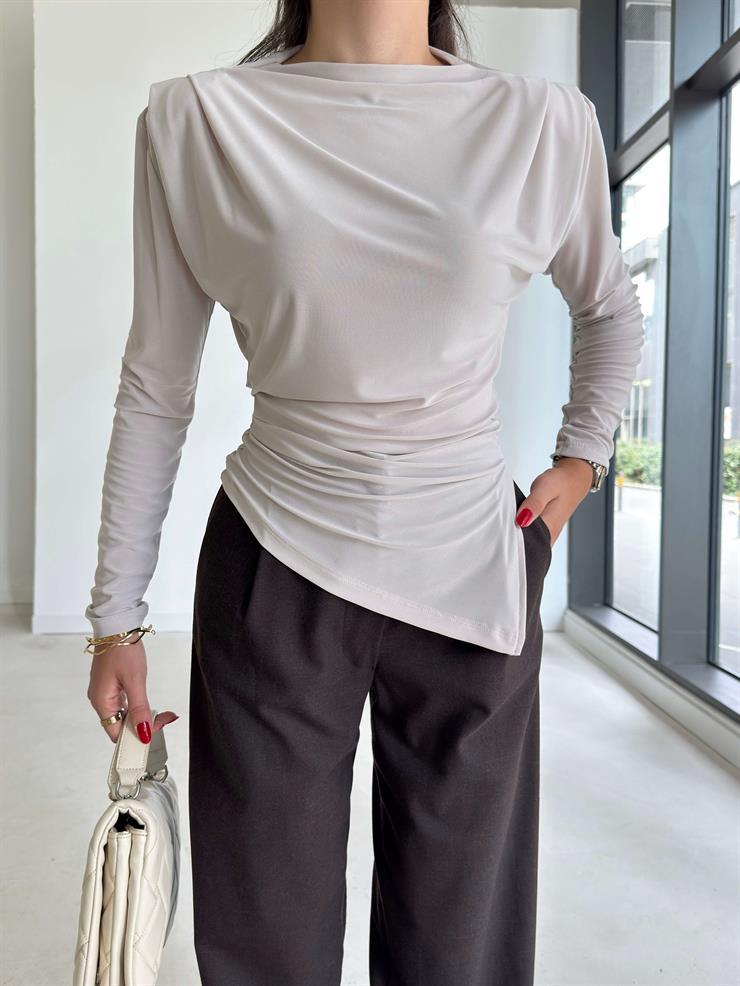 Omzu Vatkalı Asimetrik Kesim Onerle Taş Kadın Bluz 26K114