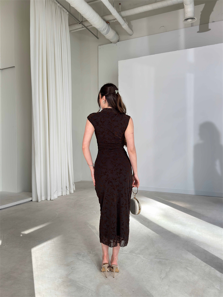 Boyundan Düğmeli Pencere Detaylı Belden Oturtmalı Midi Kahverengi Oniber Kadın Elbise 26Y082