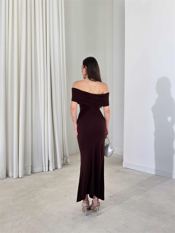 Madonna Yaka Drape Detaylı Yırtmaçlı Midi Kahverengi Onlim Kadın Elbise 26Y083