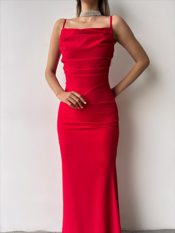 Askılı Yaka Dökümlü Ön kısmı Drape Detaylı Ontembaar Kadın Kırmızı Elbise 23Y000237