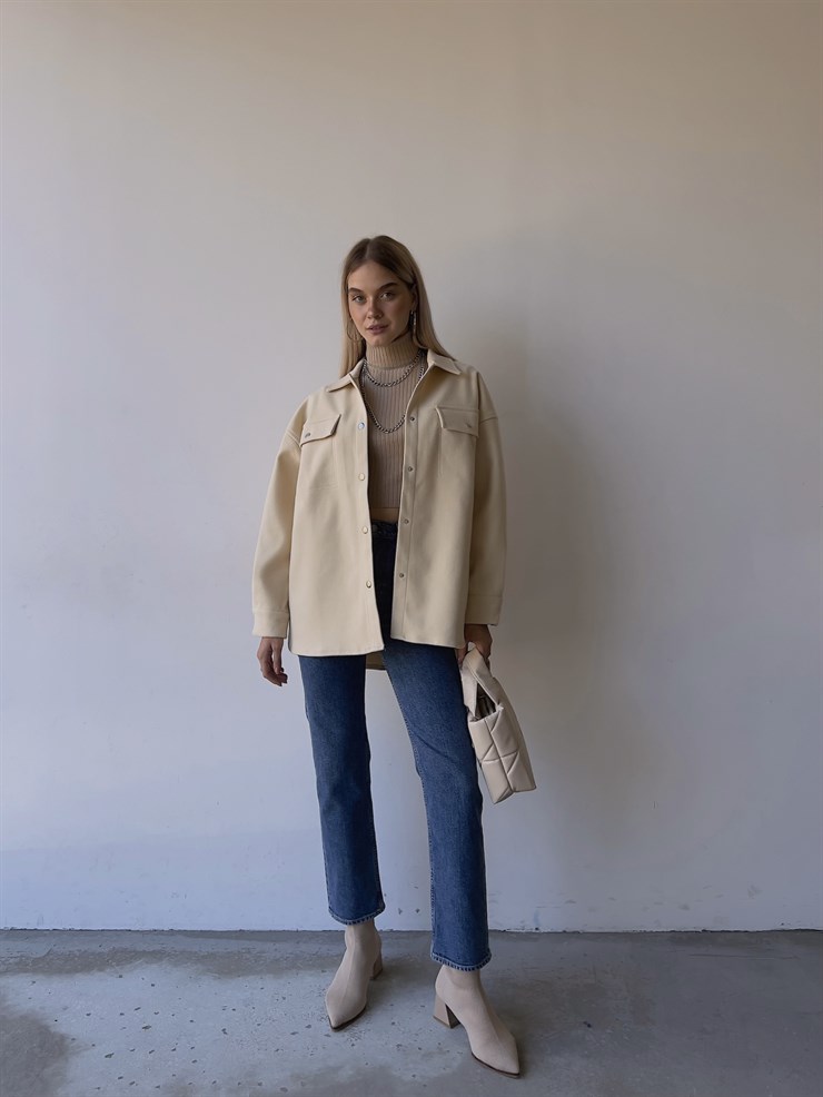 Önü Cepli Çıtçıt Kapamalı Ronnie Kadın Bej Kaşe Gömlek 23K000154