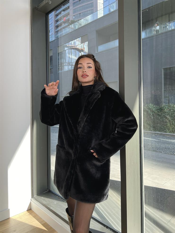 Önü Çıtçıt Kapamalı Yanları Cepli Audrey Kadın Siyah Peluş Mont 22K000252