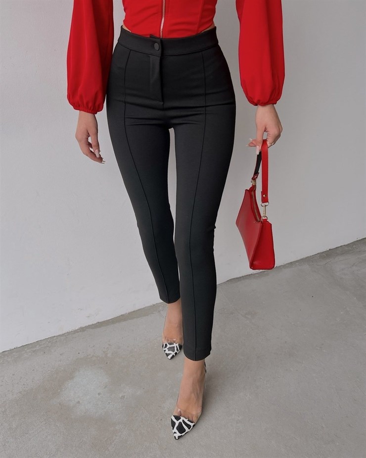 Önü Dikişli Fit Kalıp Kadın Siyah Pantolon 22K000467