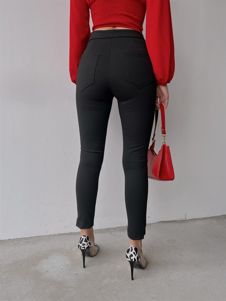 Önü Dikişli Fit Kalıp Kadın Siyah Pantolon 22K000467