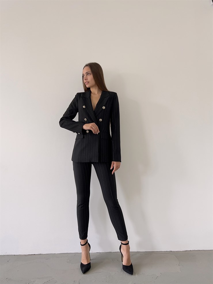 Önü Düğme Detaylı Çizgili Arita Kadın Siyah Pantolon 23K000168