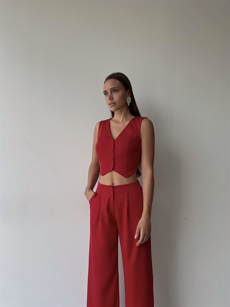 Önü Düğme Kapamalı Yelek Önden Düğmeli Yanları Cepli Bol Paça Adilson Kadın Kırmızı Alt-Üst takım 23K000119
