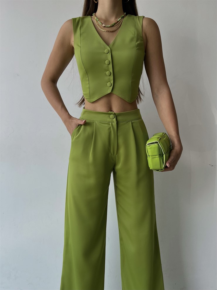 Önü Düğme Kapamalı Yelek Önden Düğmeli Yanları Cepli Bol Paça Adilson Kadın Yeşil Alt-Üst takım 23K000119