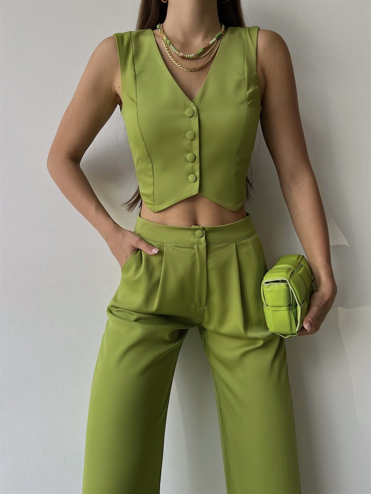 Önü Düğme Kapamalı Yelek Önden Düğmeli Yanları Cepli Bol Paça Adilson Kadın Yeşil Alt-Üst takım 23K000119