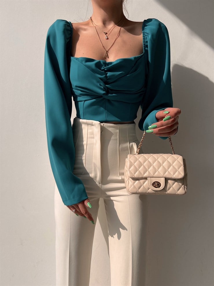 Önü Düğüm Detay Sırtı Gipeli Martha Kadın Mavi Crop Bluz 22K000629