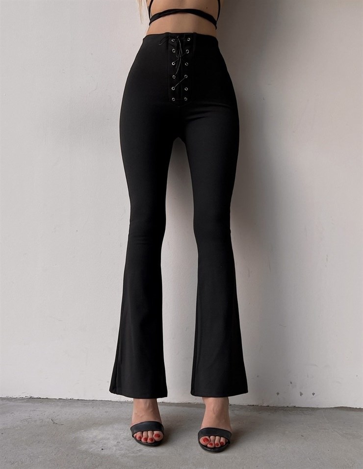 Önü Şerit Bağcık Detaylı İspanyol Paça Kadın Siyah Tayt Pantolon 22K000471