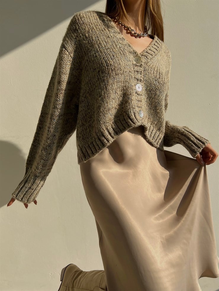 Örgü V Yaka Düğme Kapamalı Salaş Silino Kadın Vizon Hırka 23K000014