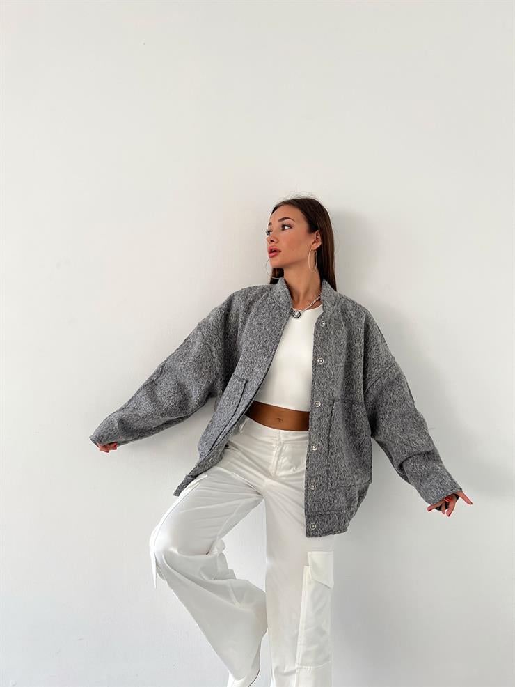 Önü Çıtçıt Kapamalı Büyük Cep Görünümlü Orrel Kadın Gri Oversize Ceket 23K000463