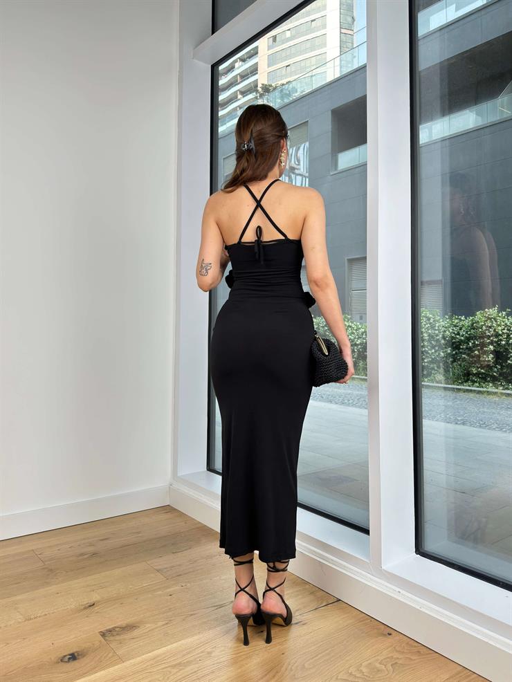 Pencere Detaylı Boyundan Bağlamalı Askılı Gül Detaylı Osmin Kadın Siyah Elbise 24Y611