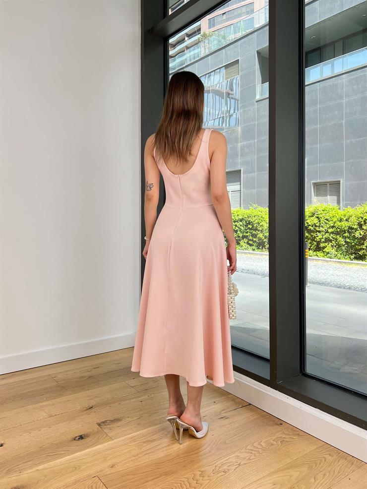 Kalın Kare Yaka Ovner Pudra Kadın Elbise 25Y358