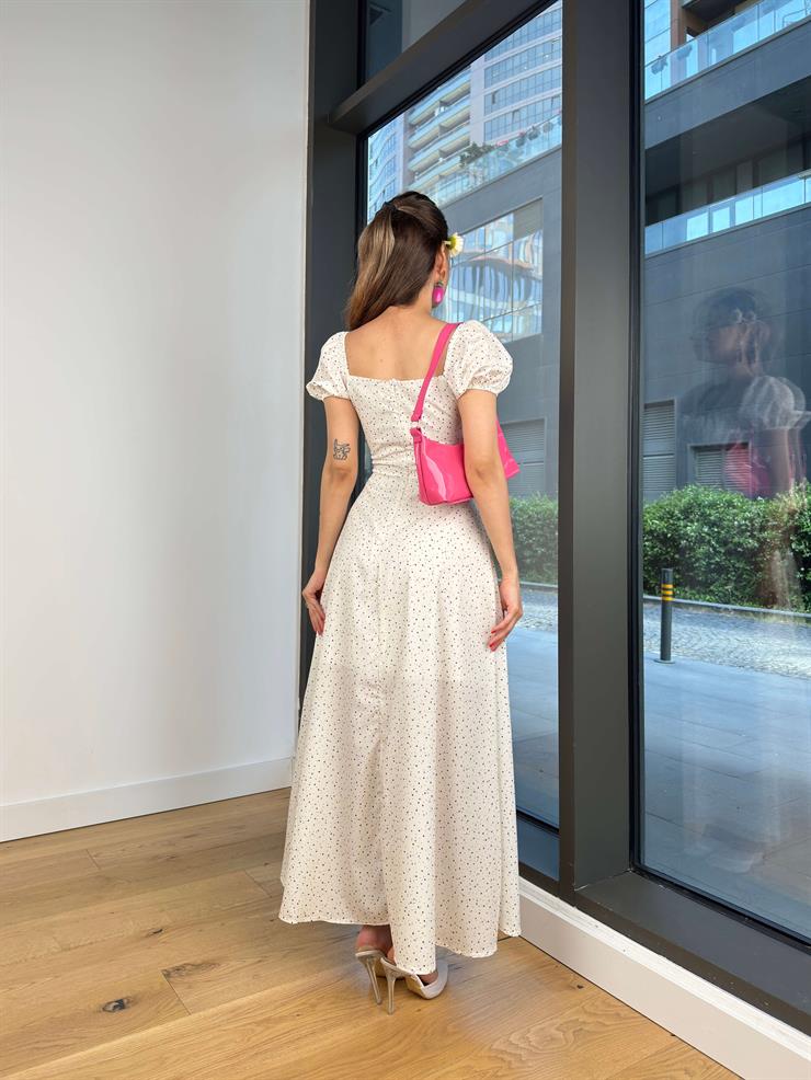 Düşük Omuz Göğüs Kısmı Büzgülü Ovurlen Beyaz Kadın Puantiyeli Elbise 25Y413