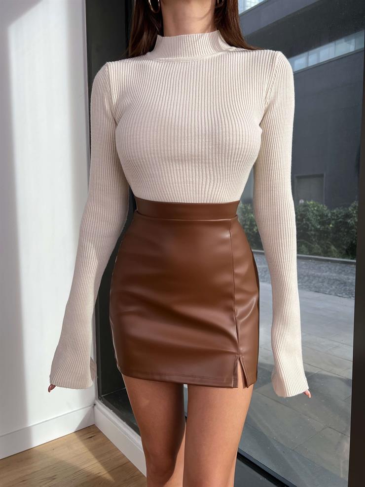 Yüksek Bel Yırtmaç Detaylı Vegan Deri Pablo Kadın Taba Mini Etek 24k341