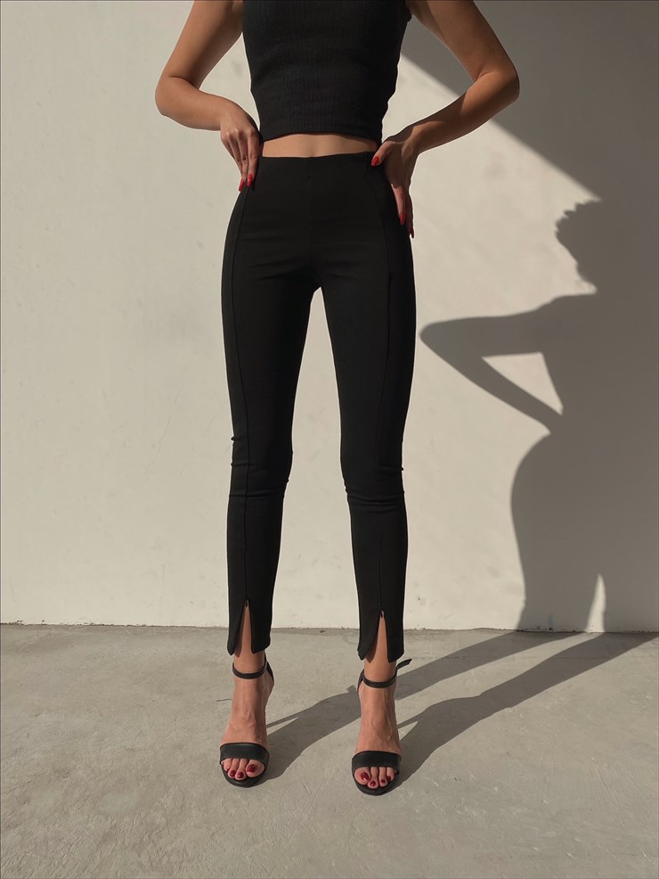 Paçası Fermuar Detaylı Toparlayıcı Kadın Siyah Tayt 22K000212