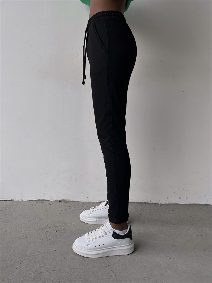 Bel Lastikli Paçası Katlı Kadın Siyah Alt Eşofman 21Y000434