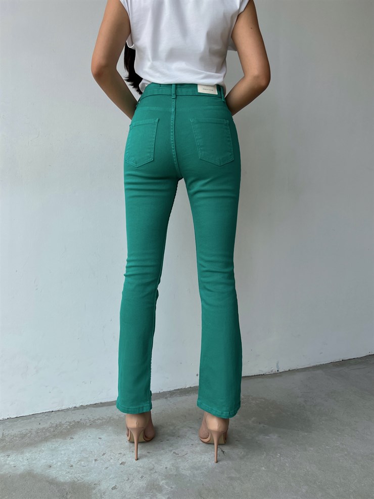 Paçası Önden Yırtmaçlı Dikiş Detaylı Yüksek Bel Benny Kadın Yeşil Jean 22Y000249