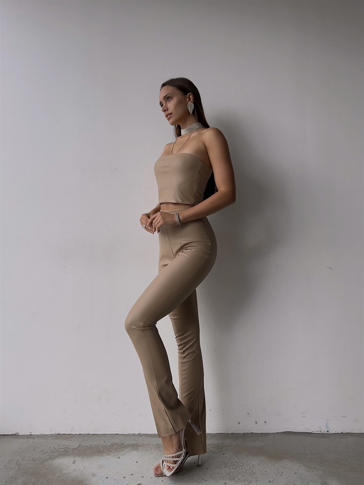 Paçası Yırtmaçlı Edson Kadın Bej Vegan Deri Pantolon 23K000144