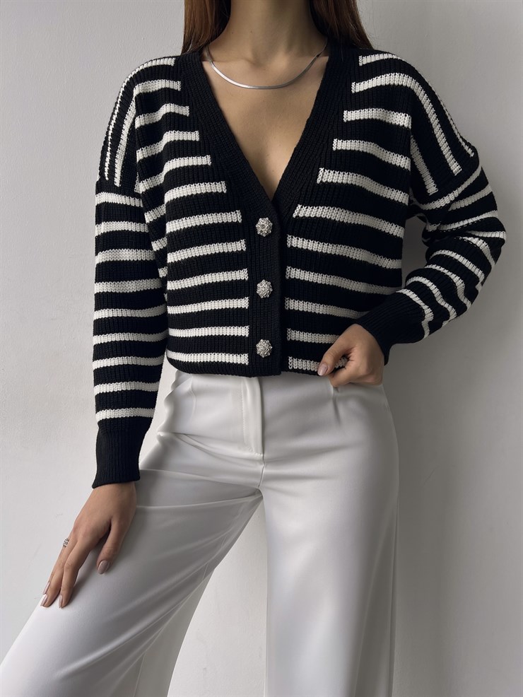 Parlak Düğme Detaylı Çizgili Enzo Kadın Siyah Hırka 23K000238