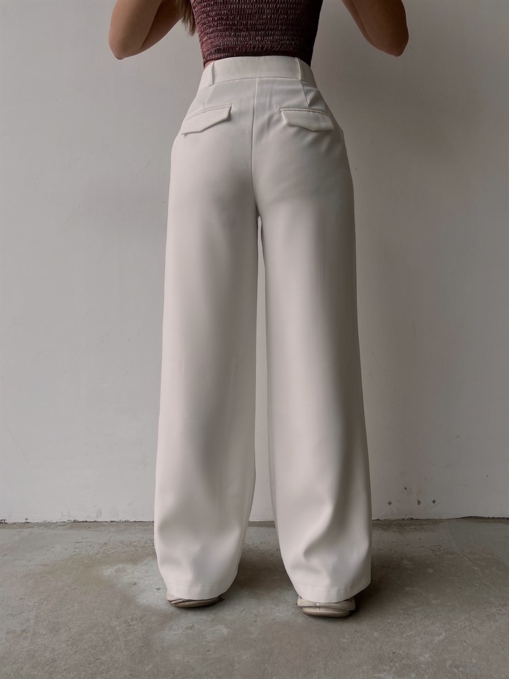 Parlak Kumaş Dökümlü Dorothy Kadın Beyaz Palazzo Pantolon 22Y000059