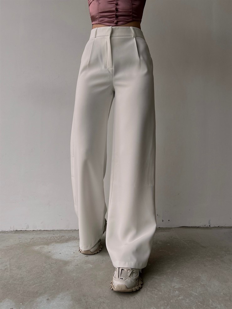 Parlak Kumaş Dökümlü Dorothy Kadın Beyaz Palazzo Pantolon 22Y000059