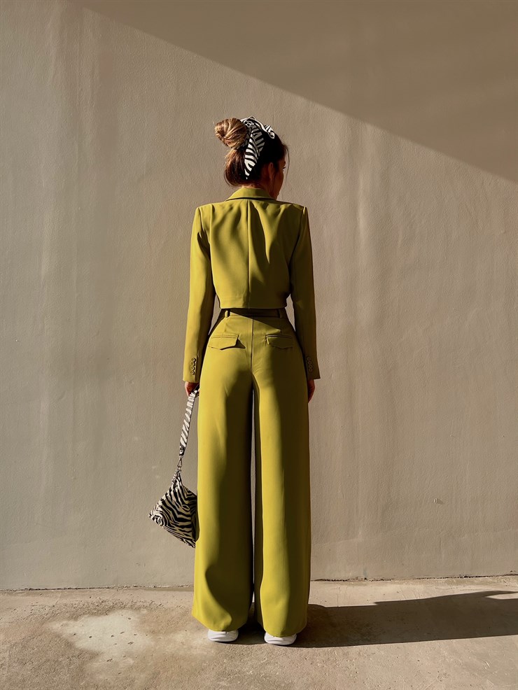 Parlak Kumaş Dökümlü Dorothy Kadın Yeşil Palazzo Pantolon 22Y000059