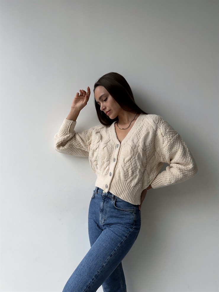 Parlak Taş Düğmeli V Yaka Marcel Kadın Ekru Hırka 23K000075