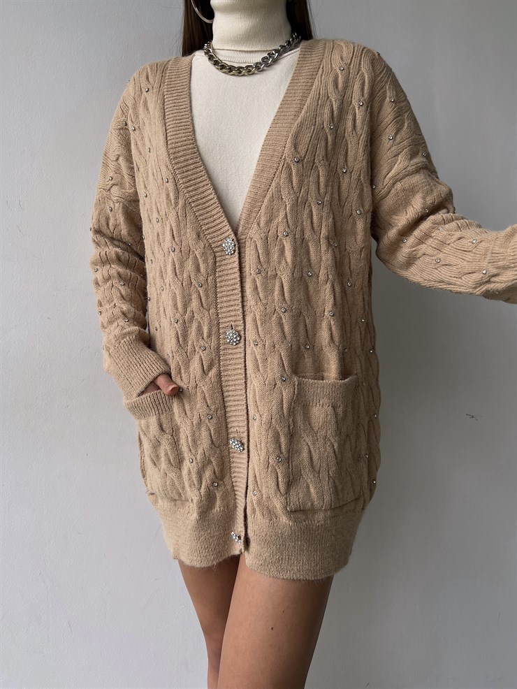 Parlak Taş Düğmeli Yanları Cepli Salaş Boey Kadın Camel Triko Hırka 23K000159